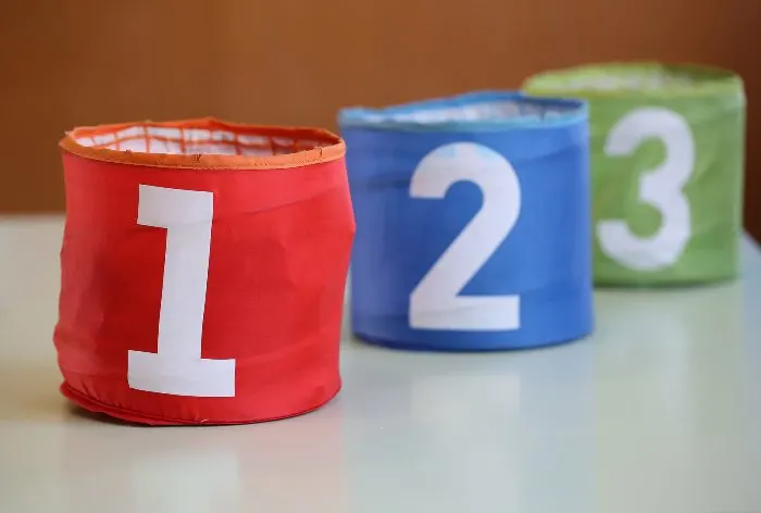 Large baskets with numbers 1 to 3 on them