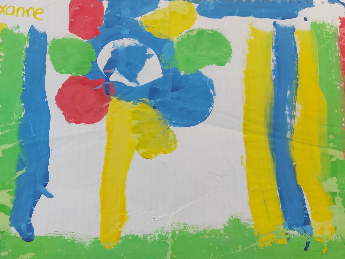 painting from a child of flowers