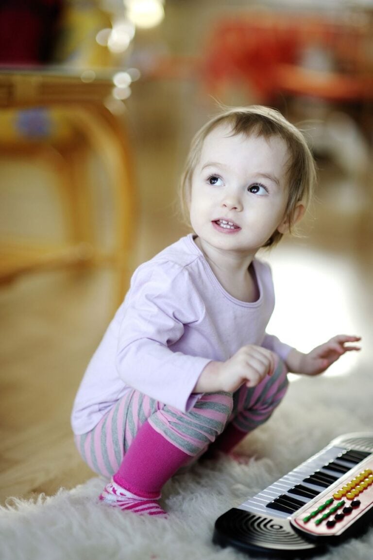 16 Incredible Benefits of Musical Instruments for Toddlers and